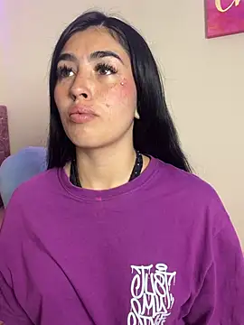 Charlothe1 online show from 15, 4, 2026