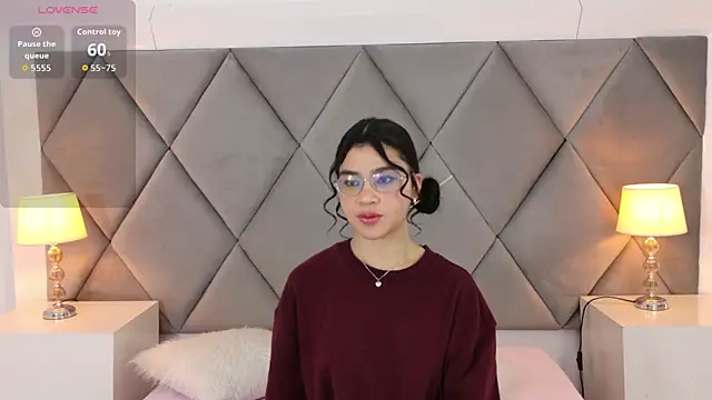 OliviaDiaz online show from 30, 3, 2026