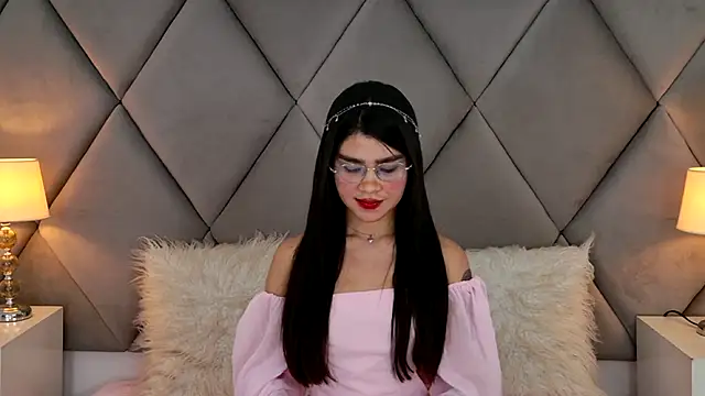 Snapshot of OliviaDiaz chatting on 8, 6, 2026 OliviaDiaz online show from 8, 6, 2026