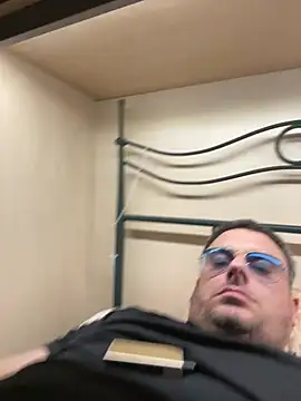 tonyboys19418 online show from 8, 4, 2026