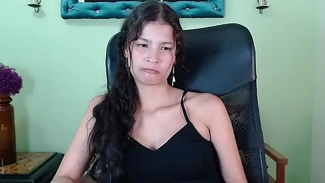 Snapshot of ChalonVera chatting on 25, 4, 2026 ChalonVera online show from 25, 4, 2026