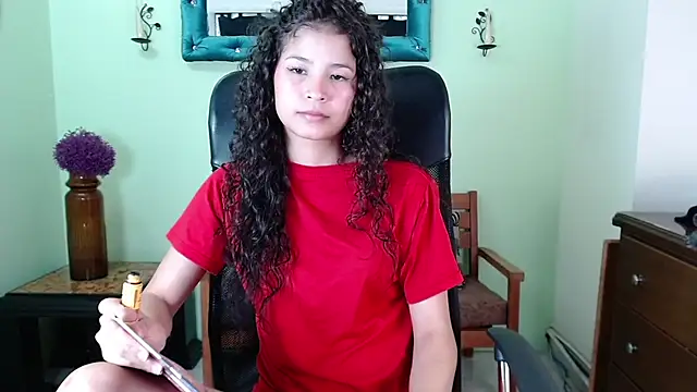Snapshot of ChalonVera chatting on 6, 6, 2026 ChalonVera online show from 6, 6, 2026