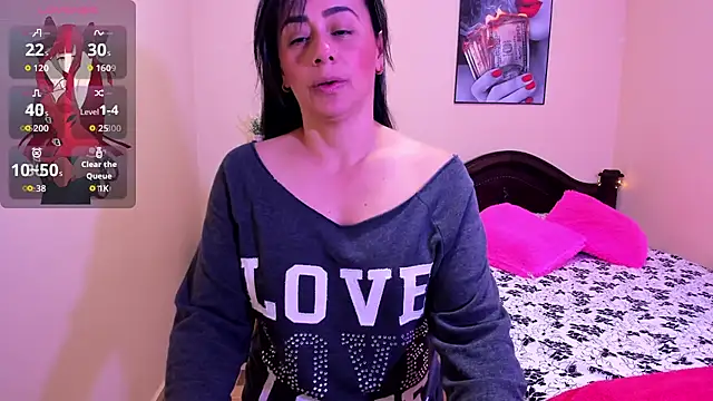 Snapshot of sara_florez12 chatting on 4, 6, 2026 sara florez12 online show from 4, 6, 2026