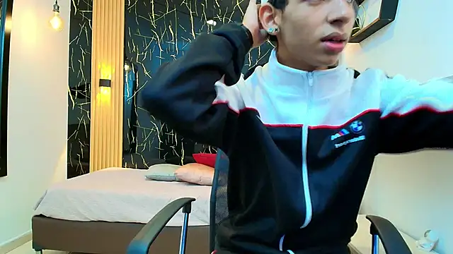 Snapshot of ValeriHot_1 chatting on 23, 4, 2026 ValeriHot 1 online show from 23, 4, 2026