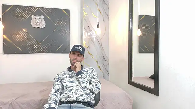 Snapshot of KingOfTemptation chatting on 11, 7, 2026 KingOfTemptation online show from 11, 7, 2026