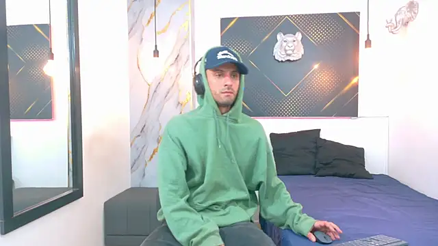 Snapshot of KingOfTemptation chatting on 21, 7, 2026 KingOfTemptation online show from 21, 7, 2026