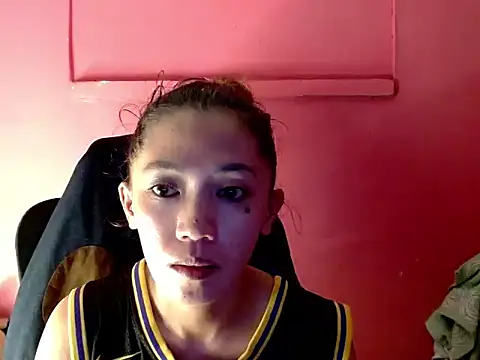 Snapshot of mia_slut0810 chatting on 7, 3, 2026 mia slut0810 online show from 7, 3, 2026