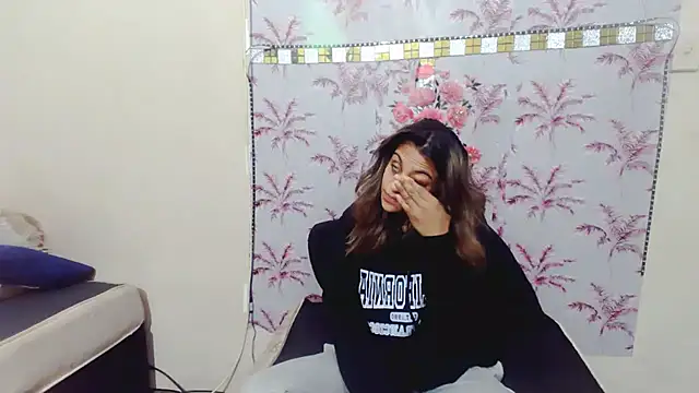 Snapshot of Luscious_Lexy chatting on 7, 7, 2026 Luscious Lexy online show from 7, 7, 2026
