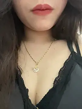 Lyn baby online show from 10, 4, 2026