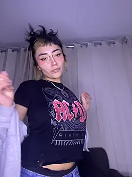 baby akuma online show from 24, 4, 2026