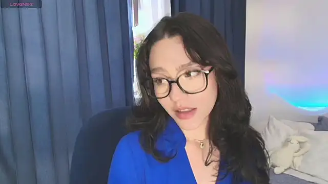 Snapshot of Katiieee chatting on 6, 8, 2026 Katiieee online show from 6, 8, 2026