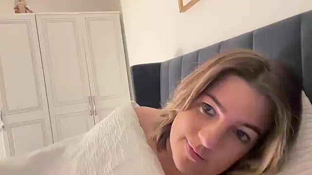 annabellewarick online show from 16, 4, 2026