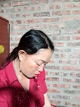 Yellow-pink online show from 9, 3, 2026