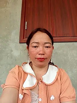 Yellow-pink online show from 15, 4, 2026