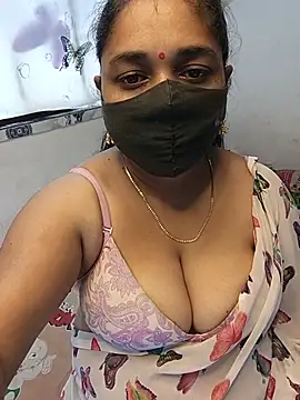 Snapshot of Tanvi_My_Girl chatting on 15, 7, 2026 Tanvi My Girl online show from 15, 7, 2026