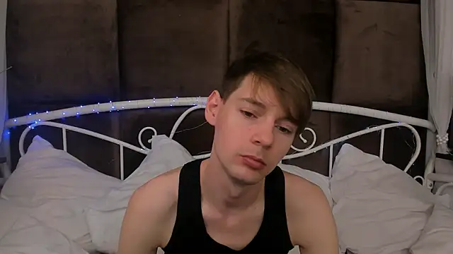Snapshot of Martin_Perry chatting on 8, 5, 2026 Martin Perry online show from 8, 5, 2026