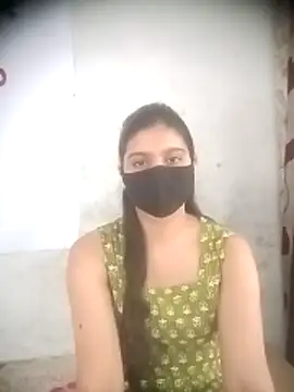 Snapshot of AishwaryaGujjar chatting on 2, 4, 2026 AishwaryaGujjar online show from 2, 4, 2026