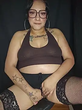 Snapshot of LaPutotota chatting on 8, 7, 2026 LaPutotota online show from 8, 7, 2026