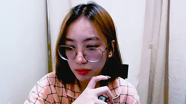 parker pixie online show from 1, 4, 2026