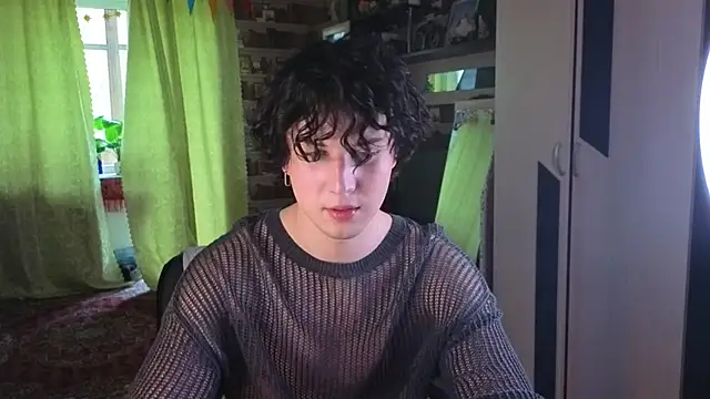Snapshot of AdrianChill chatting on 5, 5, 2026 AdrianChill online show from 5, 5, 2026