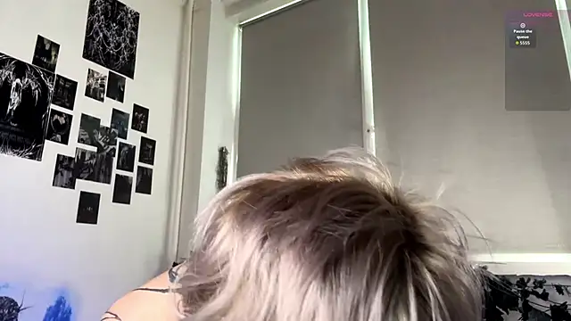 Snapshot of KizzieSherbert chatting on 6, 6, 2026 KizzieSherbert online show from 6, 6, 2026