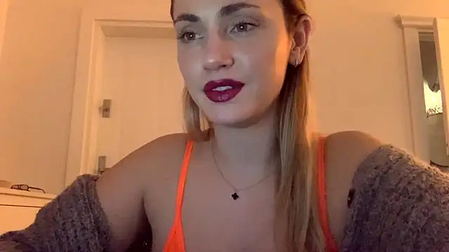 ScarlettSensitive online show from 13, 3, 2026