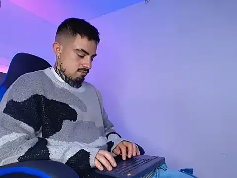 Dallas Whitee online show from 26, 3, 2026