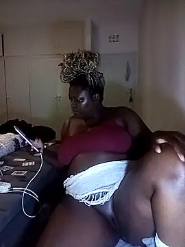 Snapshot of Thickdarkbby chatting on 7, 5, 2026 Thickdarkbby online show from 7, 5, 2026