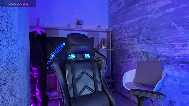 NicoKinggs  online show from 8, 4, 2026