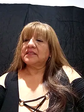 luanacurvy online show from 29, 4, 2026