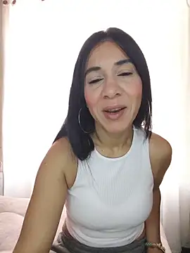 Camillemonroe  online show from 2, 6, 2026