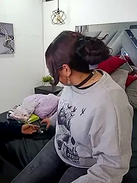 Liily Foxxy online show from 1, 4, 2026