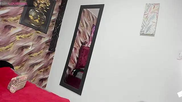 Lunaawhitee online show from 28, 4, 2026