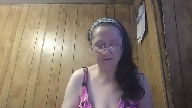 Snapshot of milfmichelle69 chatting on 15, 6, 2026 milfmichelle69 online show from 15, 6, 2026