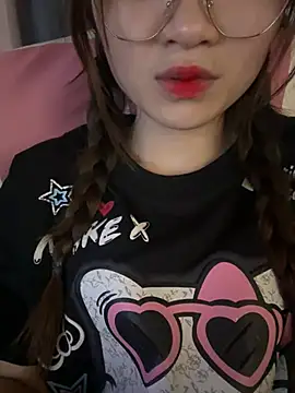 Snapshot of Cum-withyou chatting on 27, 4, 2026 Cum-withyou online show from 27, 4, 2026