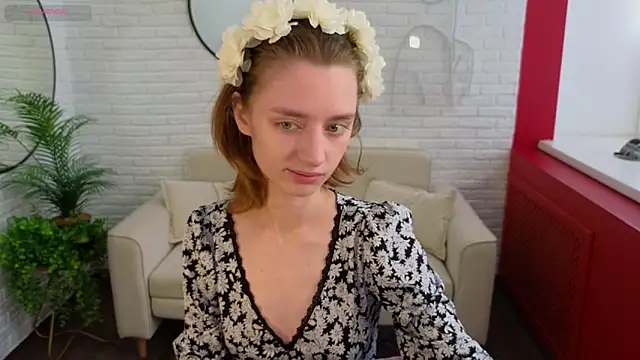 Snapshot of Pretty_Victoria chatting on 12, 6, 2026 Pretty Victoria online show from 12, 6, 2026