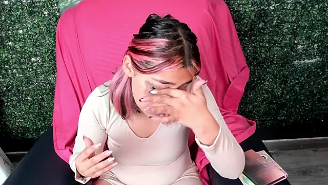 PinkyyPieee  online show from 6, 4, 2026