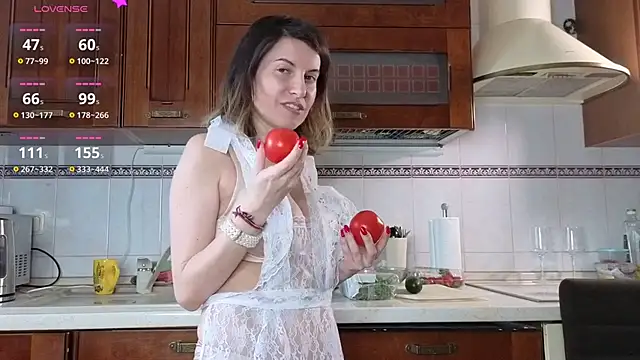 hannahflora online show from 14, 6, 2026