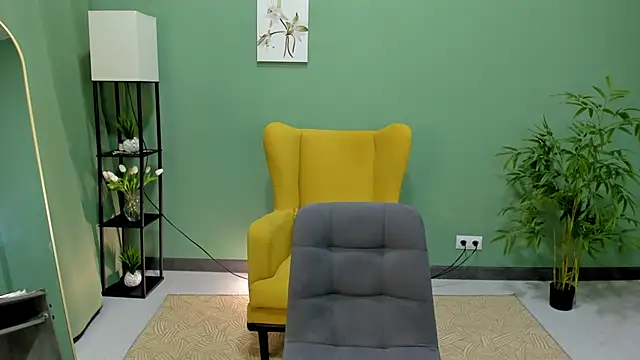 Snapshot of LeticiaRomano chatting on 17, 6, 2026 LeticiaRomano online show from 17, 6, 2026