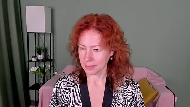 Snapshot of LeticiaRomano chatting on 24, 7, 2026 LeticiaRomano online show from 24, 7, 2026
