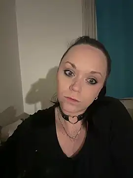 Snapshot of Makyna93 chatting on 4, 4, 2026 Makyna93 online show from 4, 4, 2026