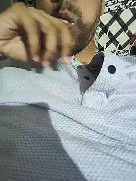 Snapshot of Lucy8992_4u chatting on 11, 4, 2026 Lucy8992 4u online show from 11, 4, 2026