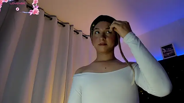 BellaRoge online show from 27, 4, 2026