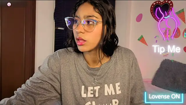 PaulaCutexs online show from 14, 4, 2026