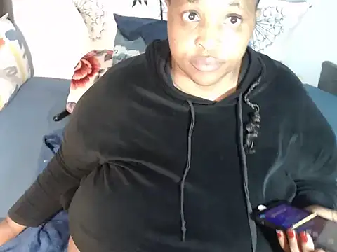 Snapshot of Bustydiva83 chatting on 29, 4, 2026 Bustydiva83 online show from 29, 4, 2026