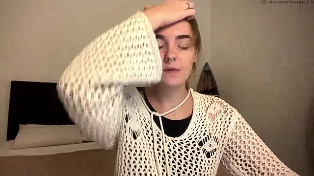 Snapshot of RoxyWet chatting on 29, 4, 2026 RoxyWet online show from 29, 4, 2026