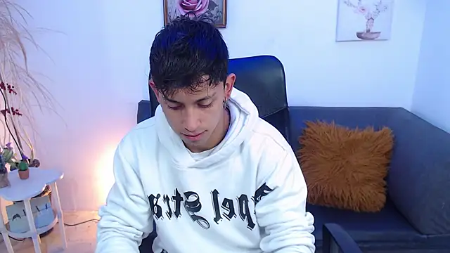 Kei 23 online show from 23, 6, 2026