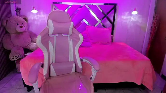 silvana monrroe online show from 16, 4, 2026