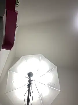 LINDA EF online show from 16, 4, 2026