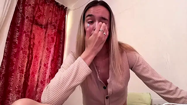 Snapshot of ReathaKiss chatting on 3, 7, 2026 ReathaKiss online show from 3, 7, 2026